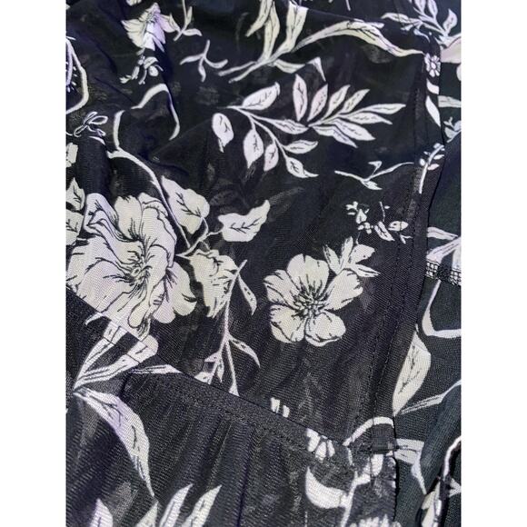 SIREN LILY Black & White FLORAL DESIGN 3/4 SLEEVE TOP SIZE 2X RN# 149444 Poly - Picture 8 of 8